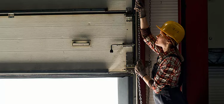 Addressing Common Garage Door Stoppage Issues in Arnold, MO